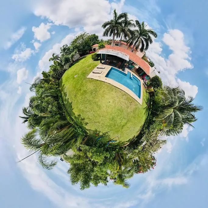 Profile 2 Villa Cancun
