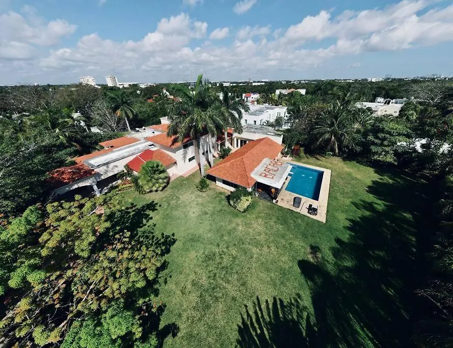 Profile 2 Villa Cancun