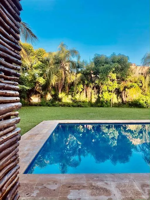 Profile 2 Villa Cancun Mexico